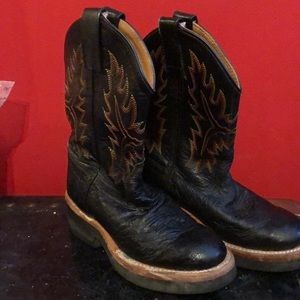 Black Old West cowboy boots size 2